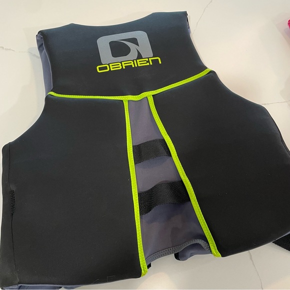 Women's & Men Swim Life Vest - Black and Pink - Picture 7 of 16